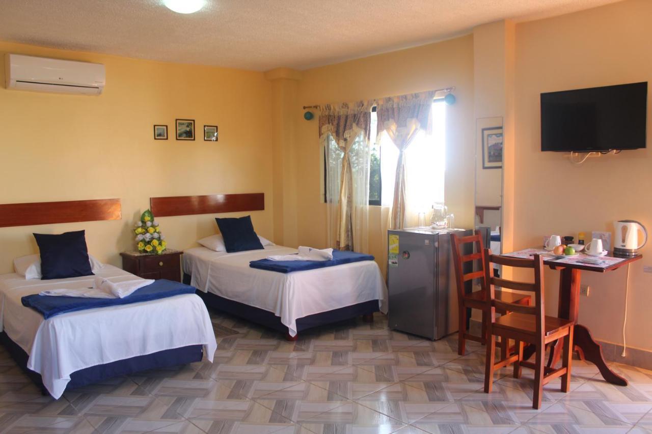 Hostal Romy Puerto Baquerizo Moreno Exterior foto